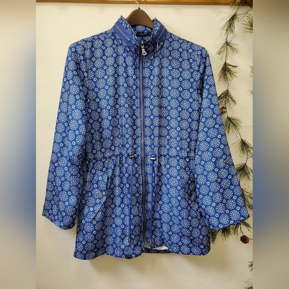 Tribal Lightweight Hooded Cinch Waist Jacket - Picture 8 of 16